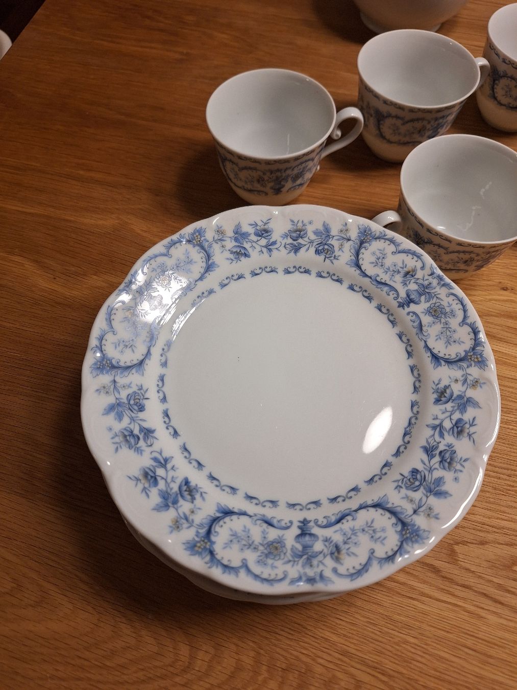 Set di piatti: Schirnding Geschirrset – Usato da Jona venduto da SL95 5