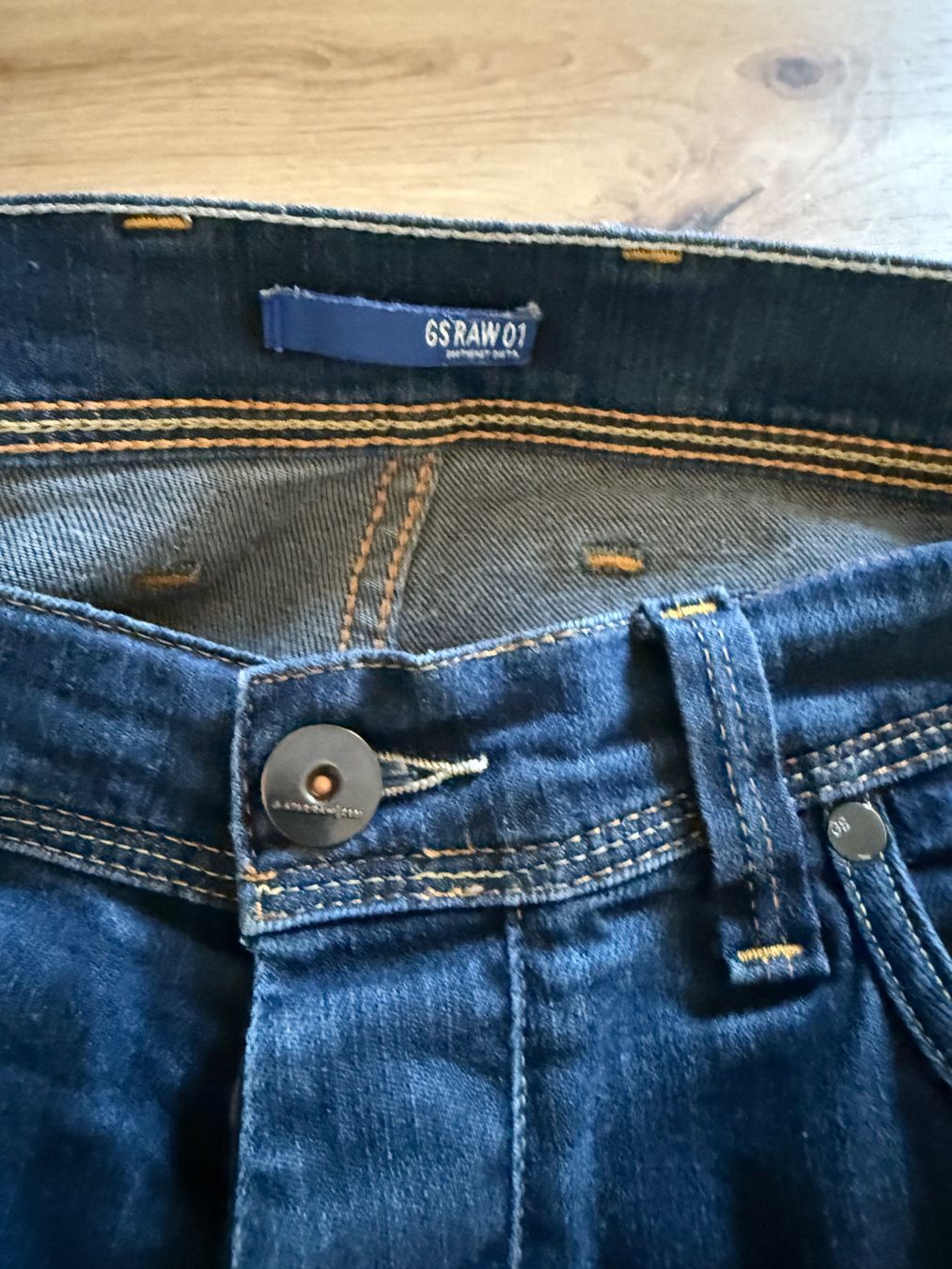 G-Star Pantaloni: Jeans G-Star Gr. 32 – Usato da Willisau venduto da dor_xp9g 1