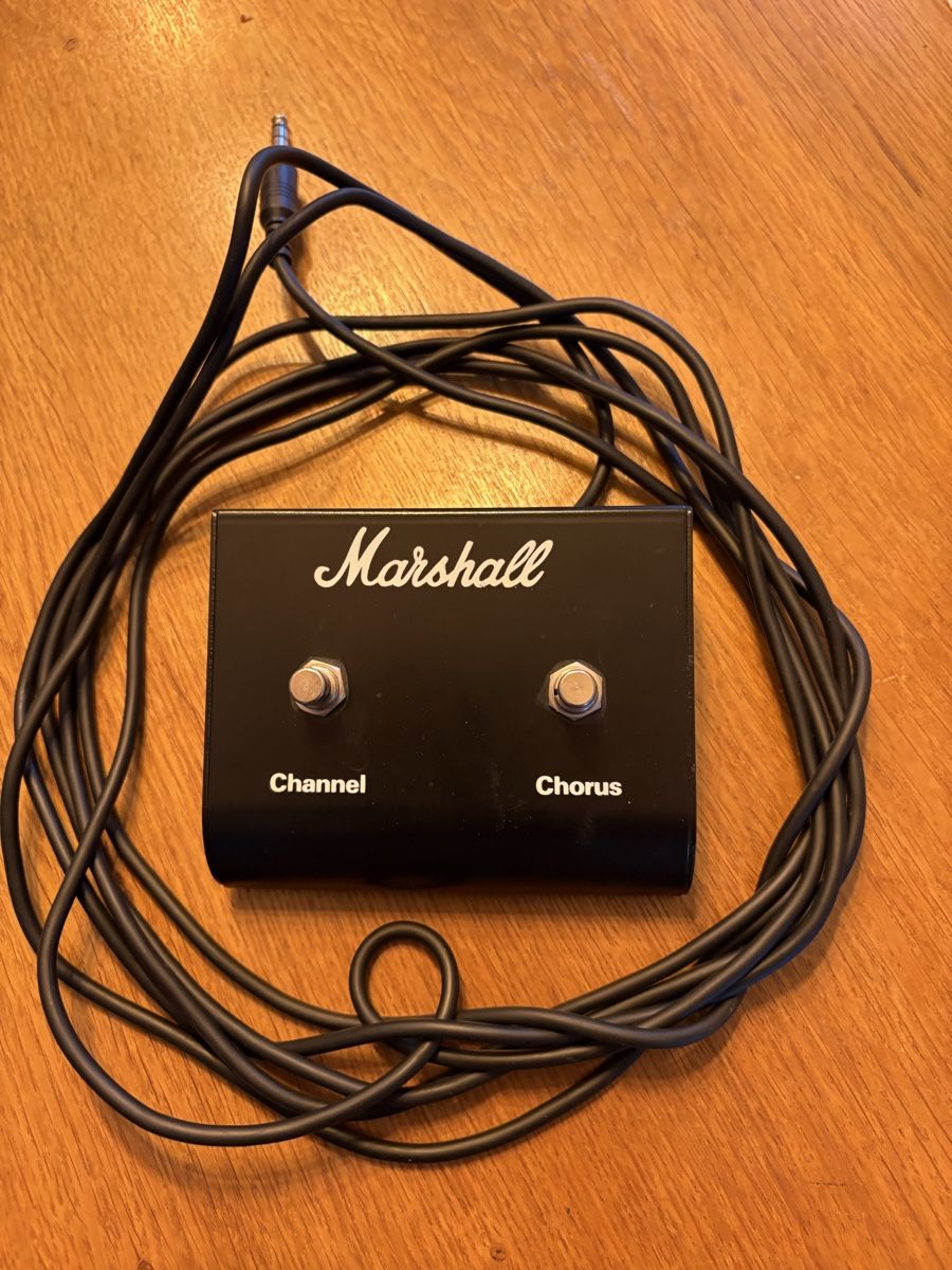Marshall Strumenti musicali: Footswitch Marshall Channel/Chorus pour amplis – Usato da Chexbres venduto da boon_redsteam