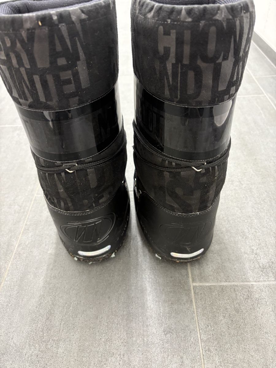 Moon Boot Scarpe da uomo: Moon Boots size 39, black – Usato da St. Gallen venduto da ott_f827 1