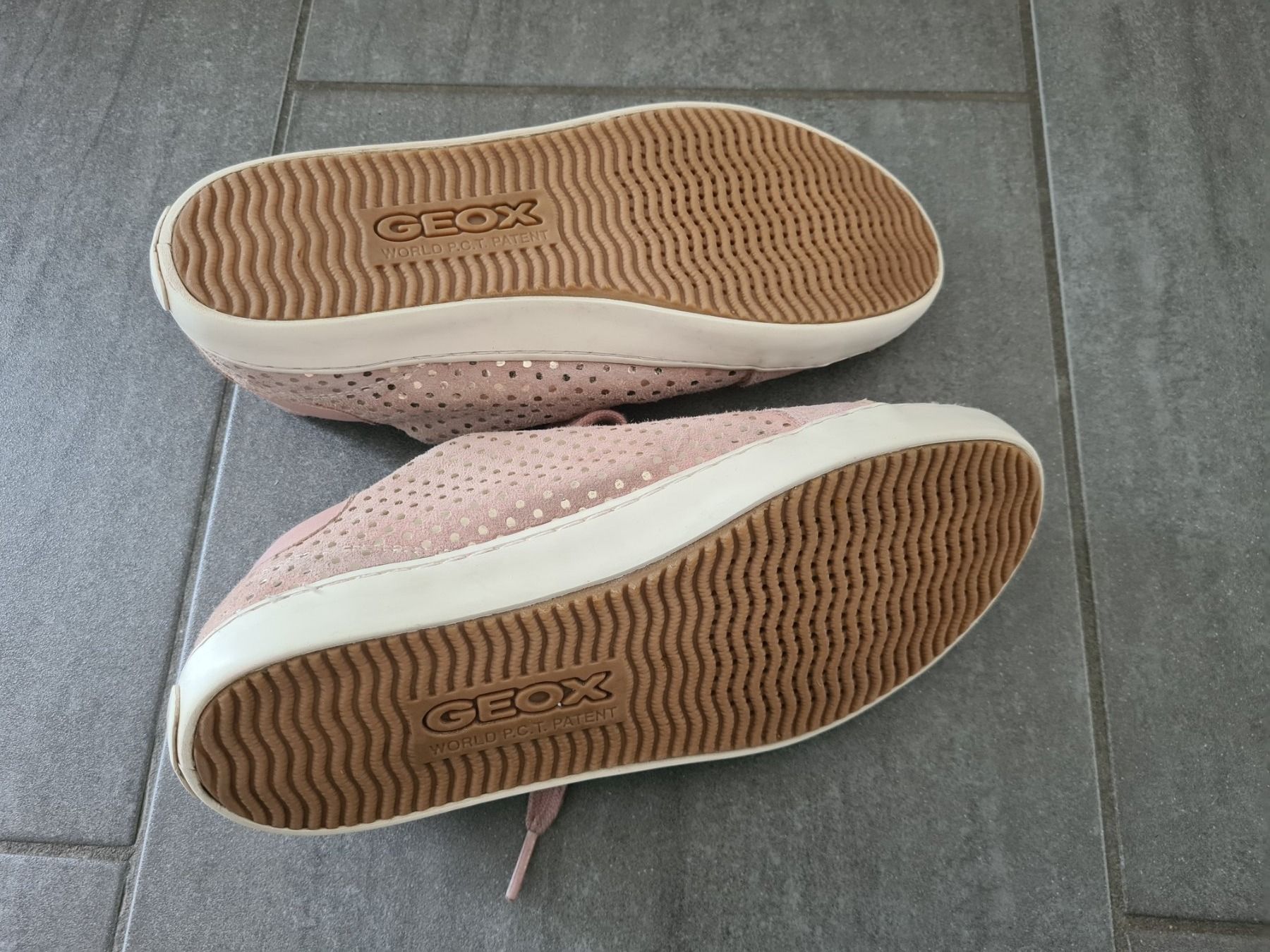 Geox Scarpe per ragazze: GEOX Mädchen Schuhe rosa gr.38 – Usato da Mezzovico venduto da maemy 3