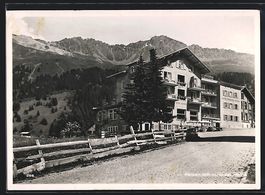Parpan, Strassenpartie am Hotel Alpina