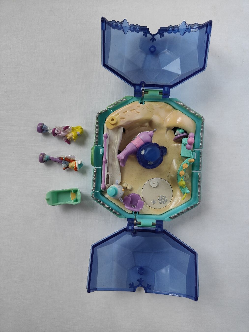Polly Pocket Giocattoli: Polly Pocket winter ice skating – Usato da alikon venduto da creativia 1