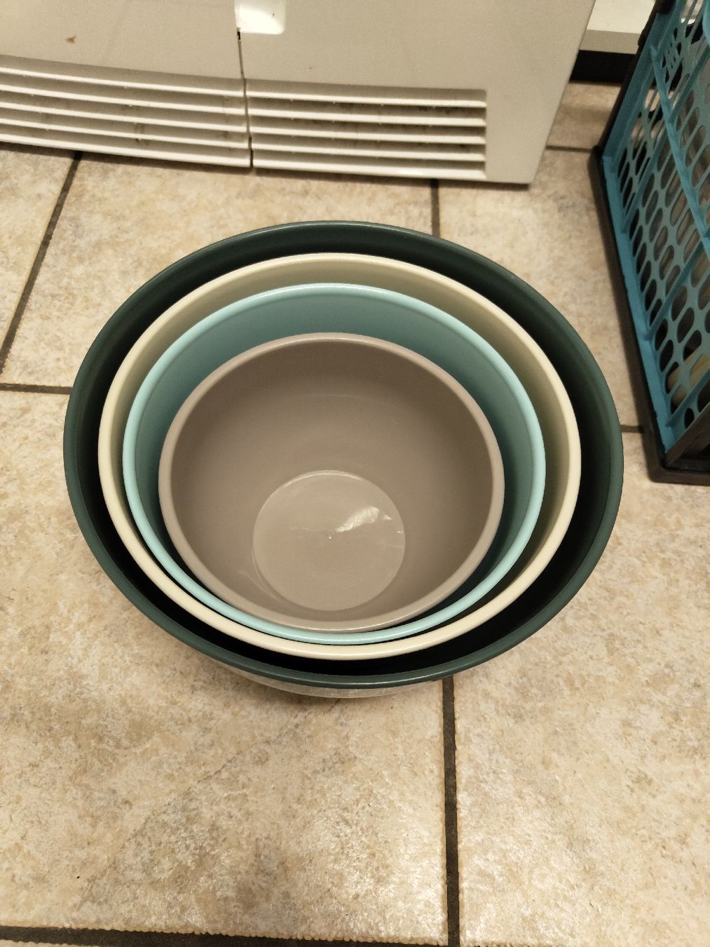 Schalen: Schuesseln Set 4-teilig gebraucht  – Gebraucht aus Zetzwil von fuc_z2pg 1