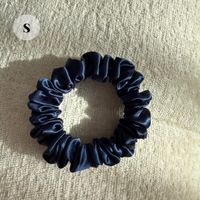 12# navy blue 100% Mulberry Silk Scrunchie Size S - NEW