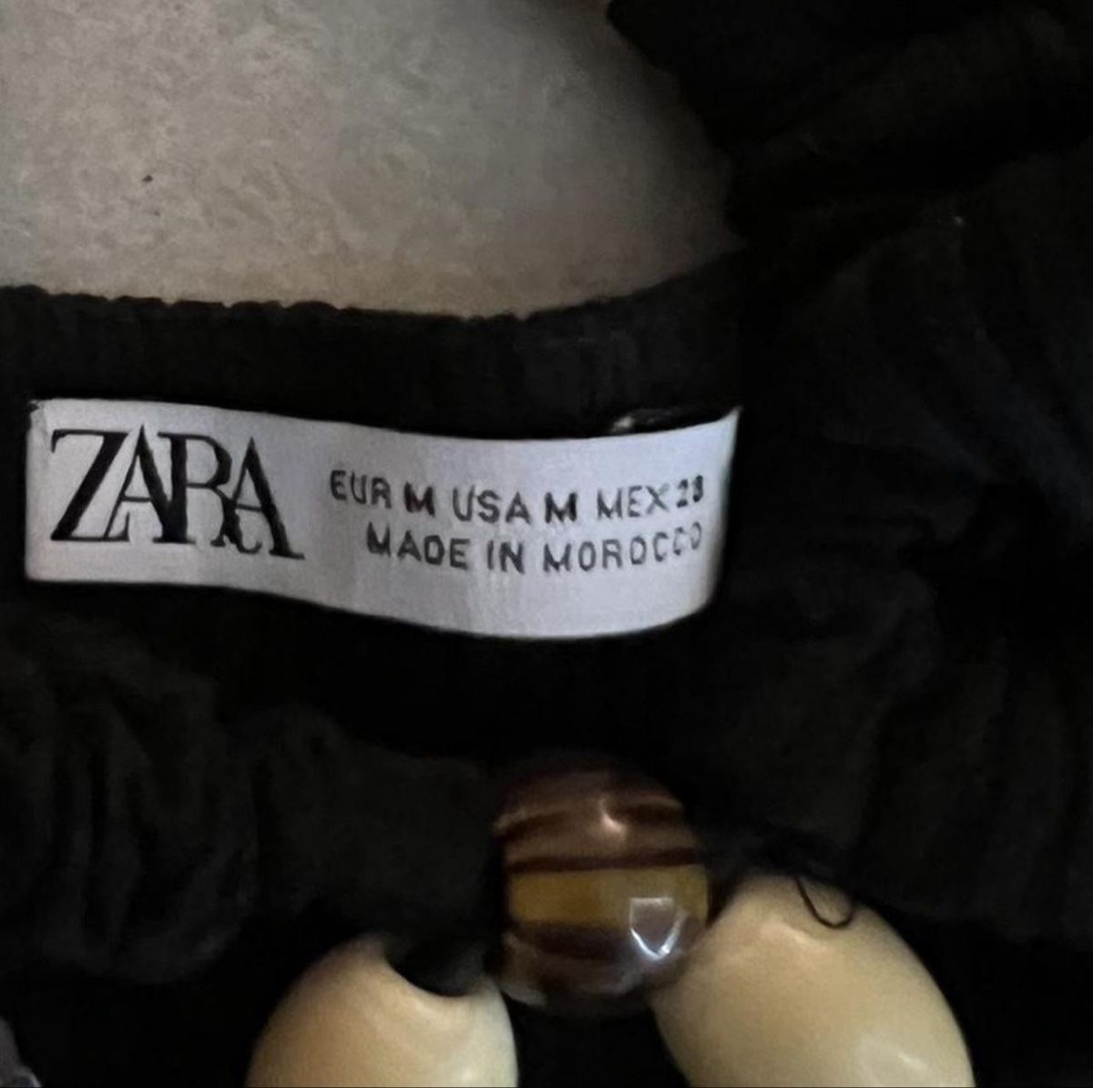 Zara Top: Black Zara Top - size M – Usato da Kleindöttingen venduto da blckgoldsilver 2