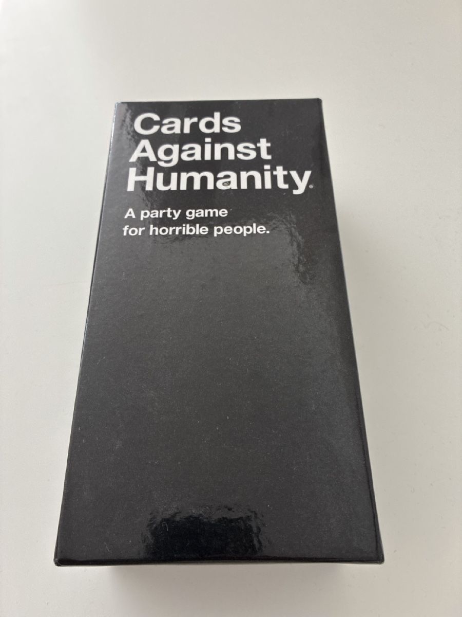 Giochi: Cards against humanity – Usato da Genève venduto da cve_5w2h