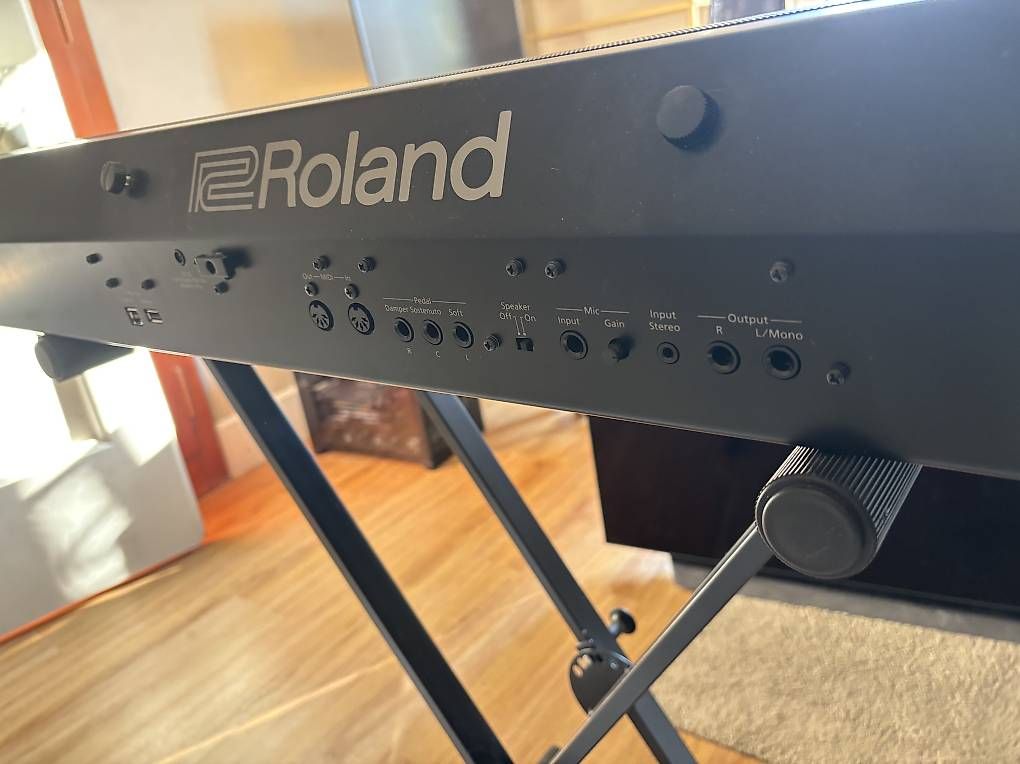 Roland Musikinstrumente: Roland FP-90 mit klappbaren Ständer und Hocker – Gebraucht aus Burgdorf von tho_lqc8 2