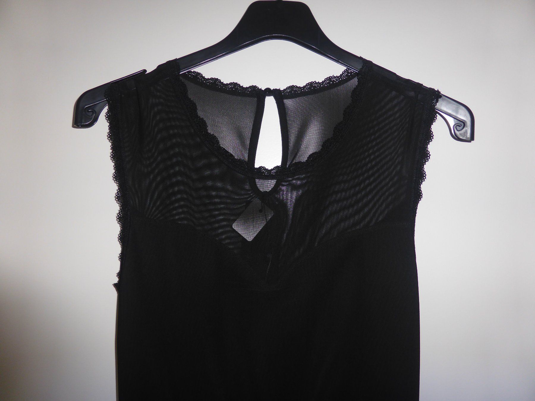 Robes: Schwarzes Only Kleid NEU – Neuf avec emballage d'origine à Kefikon TG par sandragruen 1