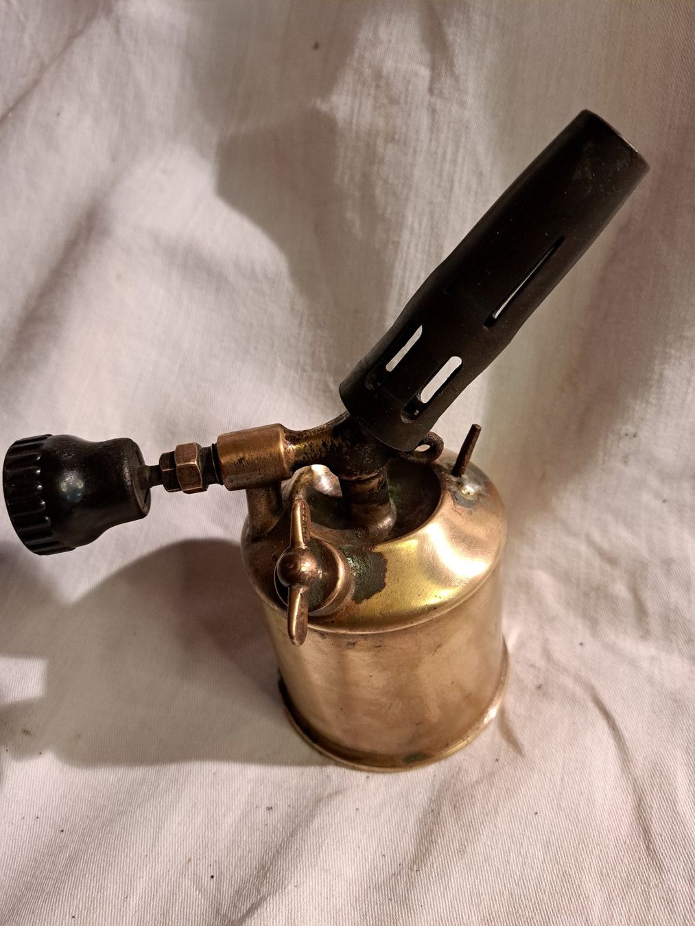 Postes à souder: LAMPE A SOUDER ANCIENNE – D'occasion à Fleurier par carlin01 1