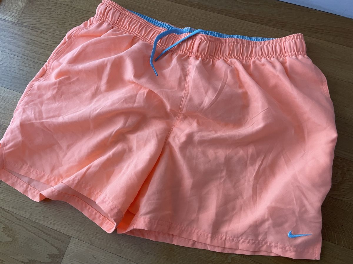 Under Armour Kleiderpakete: 3 mal marken Short – Gebraucht aus St.Gallen von bubo2008 3