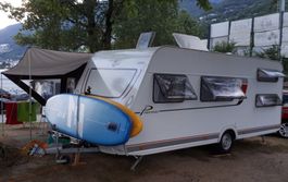 Familien Wohnwagen Bürstner Premio 530 TK, Mover und Vorzelt