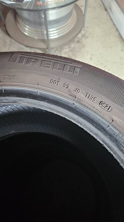 Pneumatici & Ruote complete: Sommerreifen  Pirelli  215/55R17 – Usato da Weisslingen venduto da Mechanik87 2
