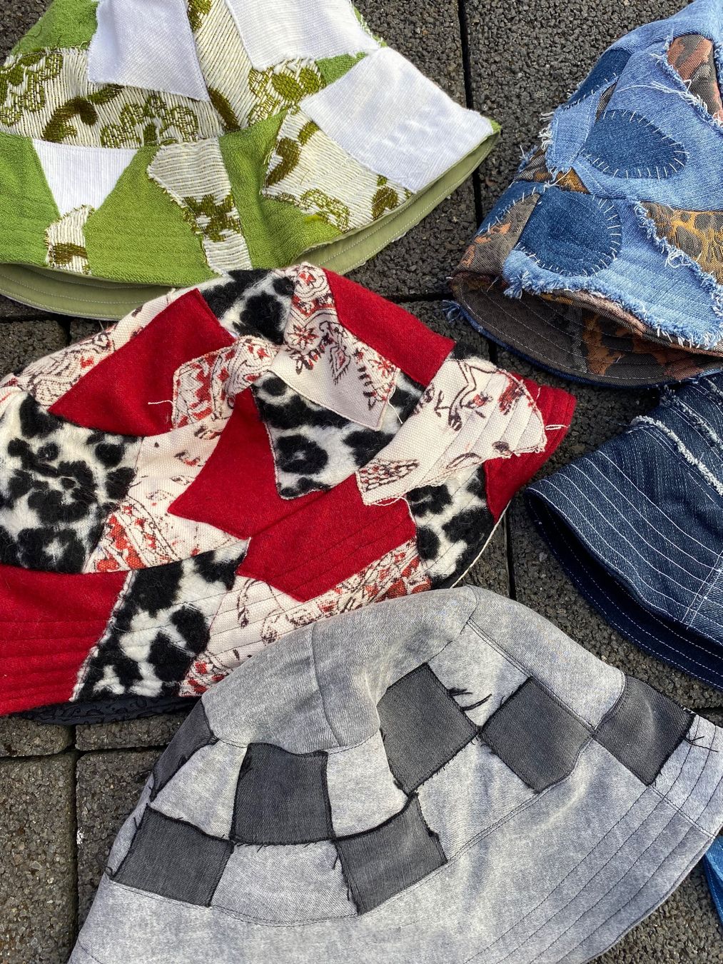 Hüte, Mützen & Caps: Bucket Hat, Patchwork, Sommer Hut, neu, ungetragen! – Neu und originalverpackt aus lommis von inf_thv8 7