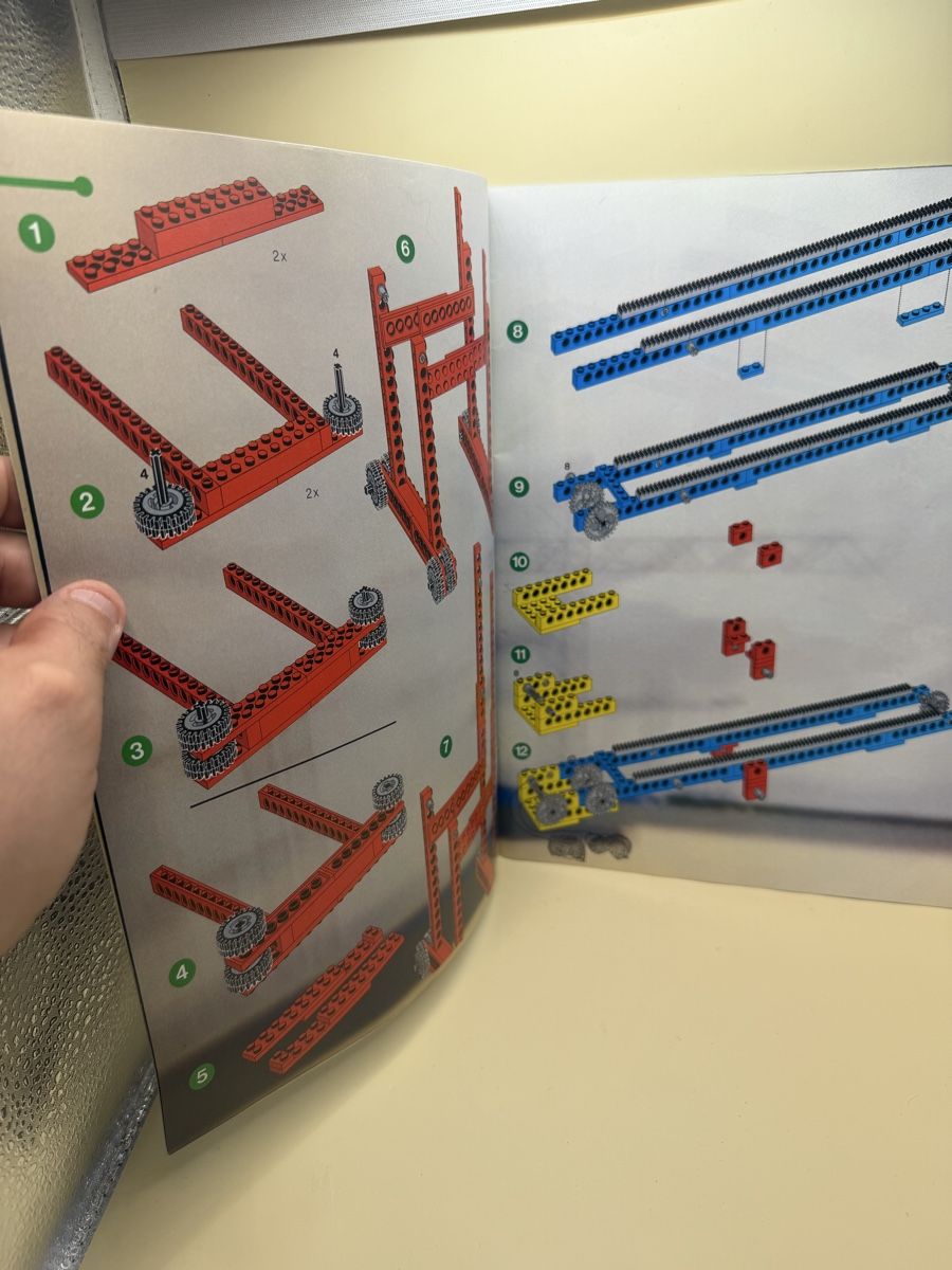 Lego Kit di costruzioni: LEGO Technic 8888 Expert Builder Idea Book 1980 – Usato da Lausanne venduto da chi_rwy5 4