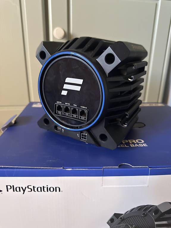 Fanatec Console: Fanatec DD Pro Wheel Base 8nm Porsche Lenkrad Pedale – Nuovo (secondo la descrizione) da Sigriswil venduto da nic_q2sc 4