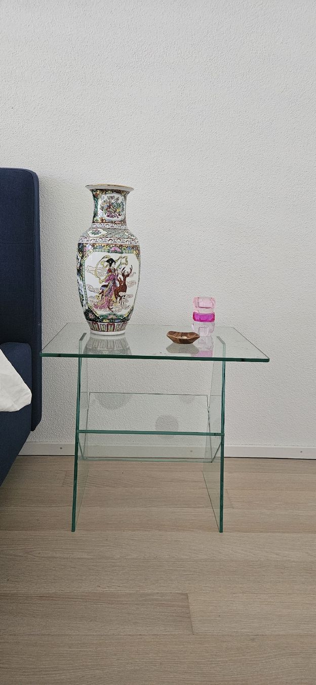 Comodini: Nachttisch – Nuovo (secondo la descrizione) da Lenzburg venduto da Rojad