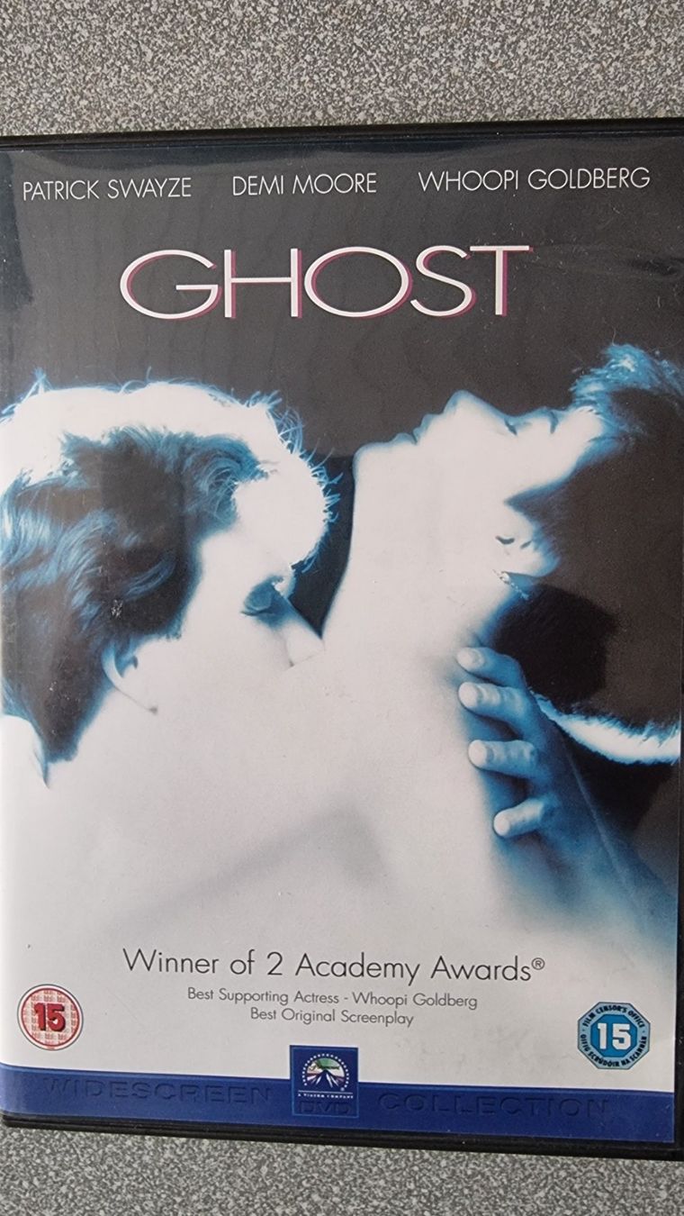 Tous les DVDs: DVD Ghost - Patrick Swayze – D'occasion à Oetwil am See par fineli2