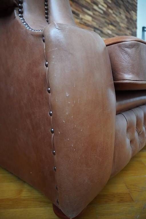 Divani: Vintage Chesterfield Sofa – Usato da Cham venduto da gif_l77z 3