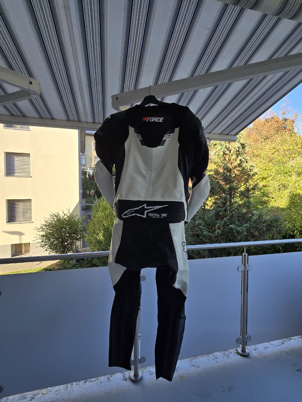 Alpinestars Completi, tute sportive e funzionali: Alpinestars GP Force Lederkombi Grösse 48 – Usato da Schaffhausen venduto da Veselkov 3
