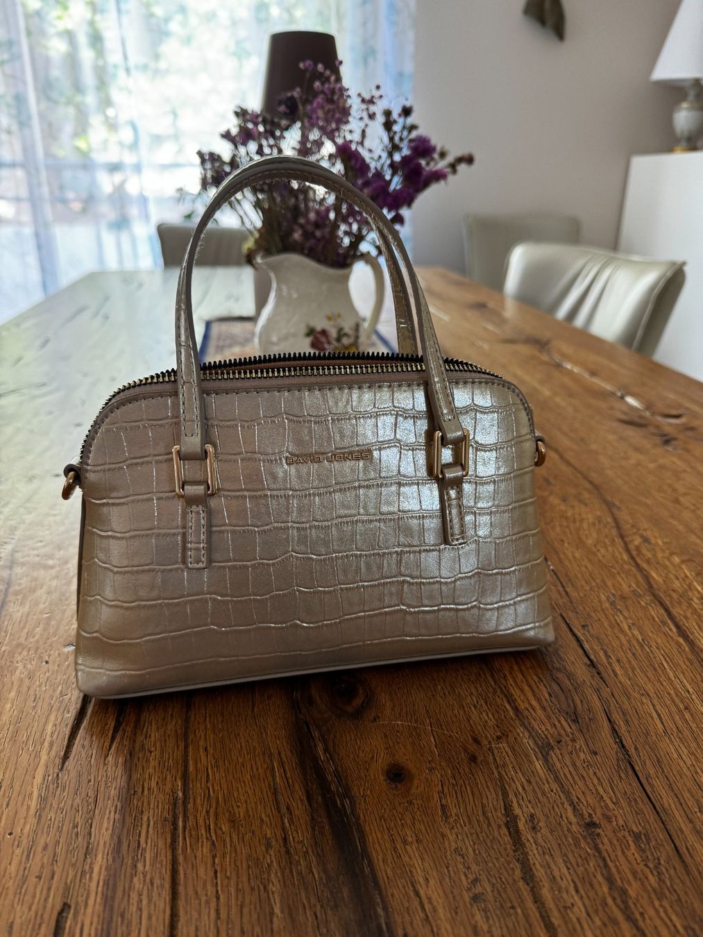 David Jones Borse da donna: David Jones goldene Tasche – Nuovo (secondo la descrizione) da Muttenz venduto da einfach-schoen