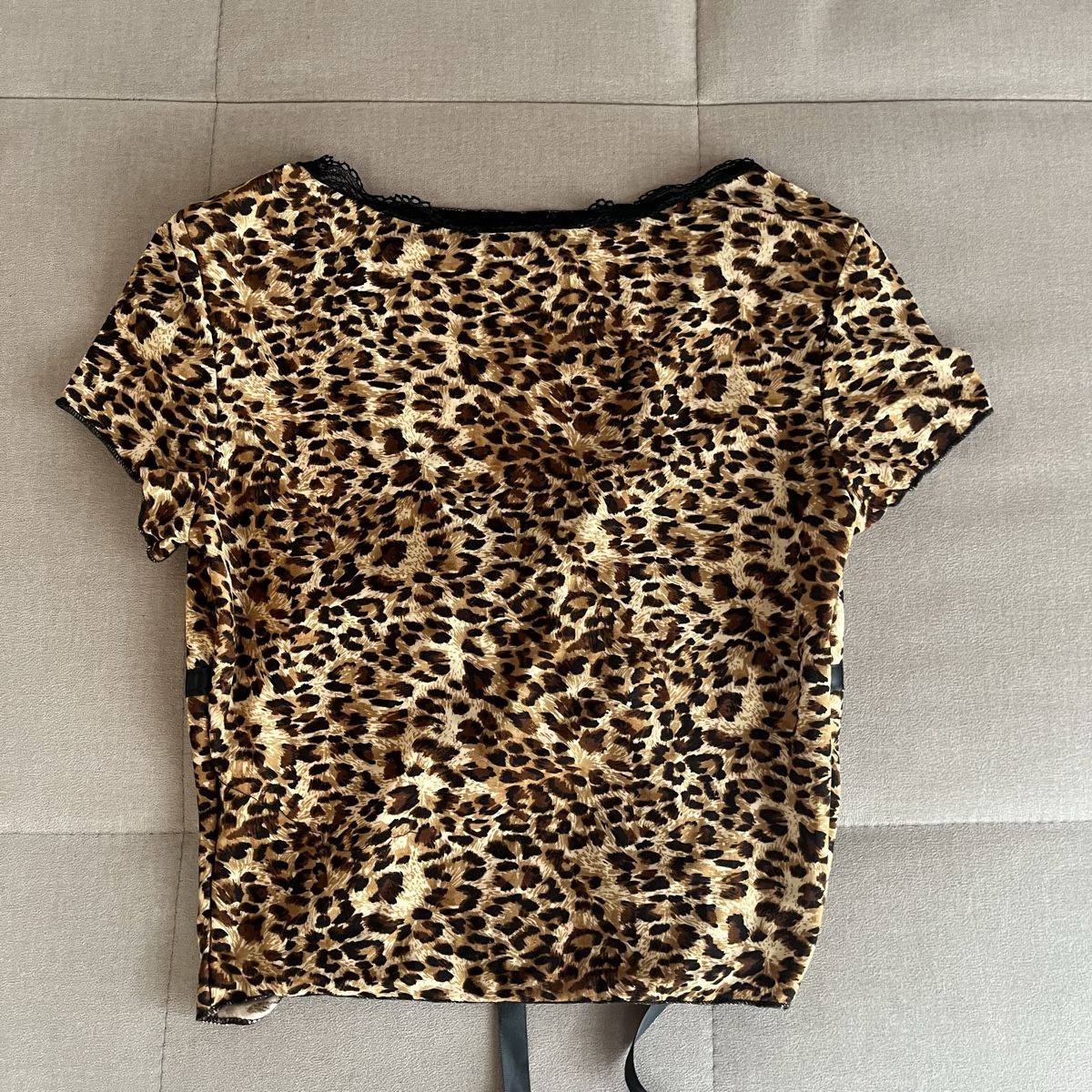 T-shirt: T-shirt mit Leopardenmotiv – Nuovo (secondo la descrizione) da Cunter venduto da tiramisuuu_ 2