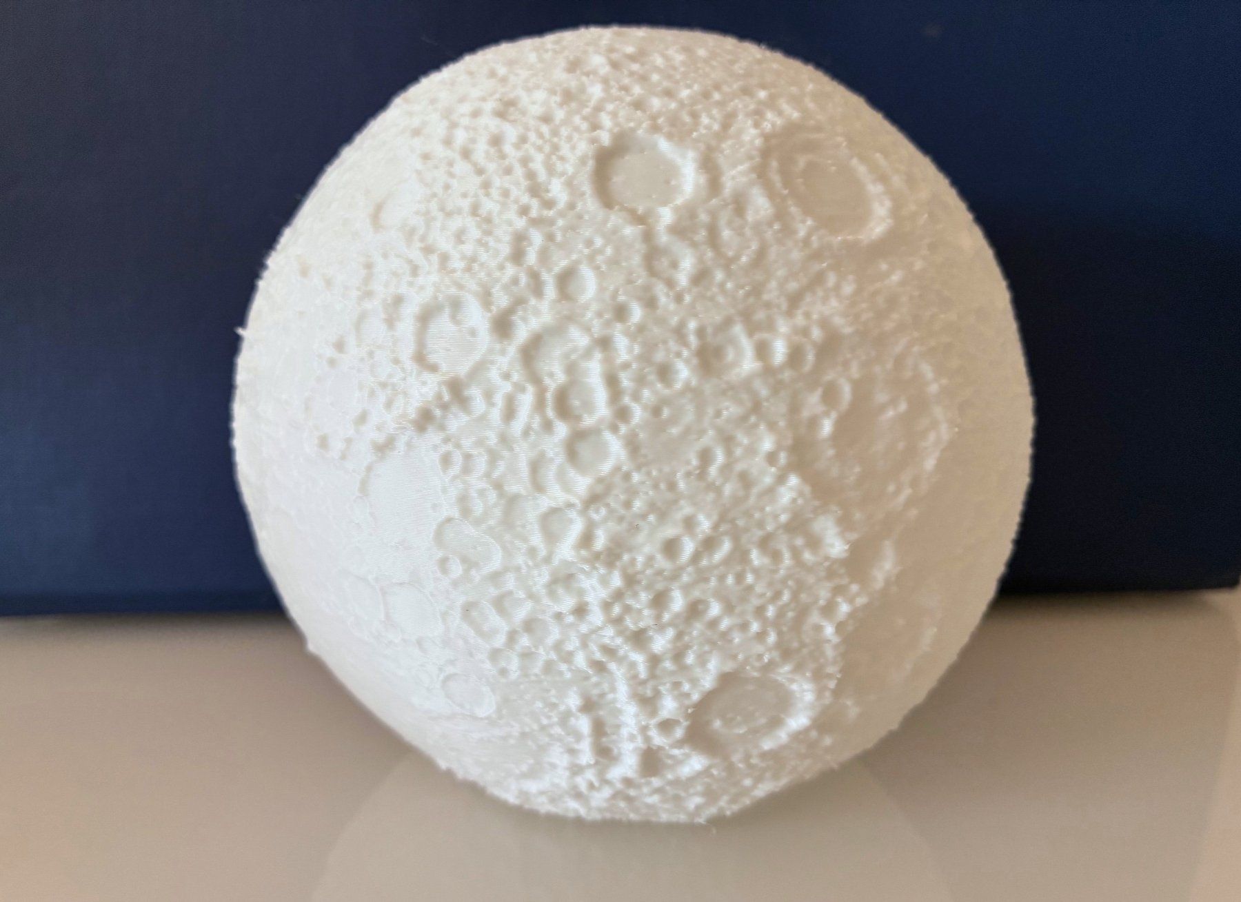 Tutte le decorazioni: Dekoration 3D Mond Kugel weiss NEU – Usato da Sissach venduto da tu44