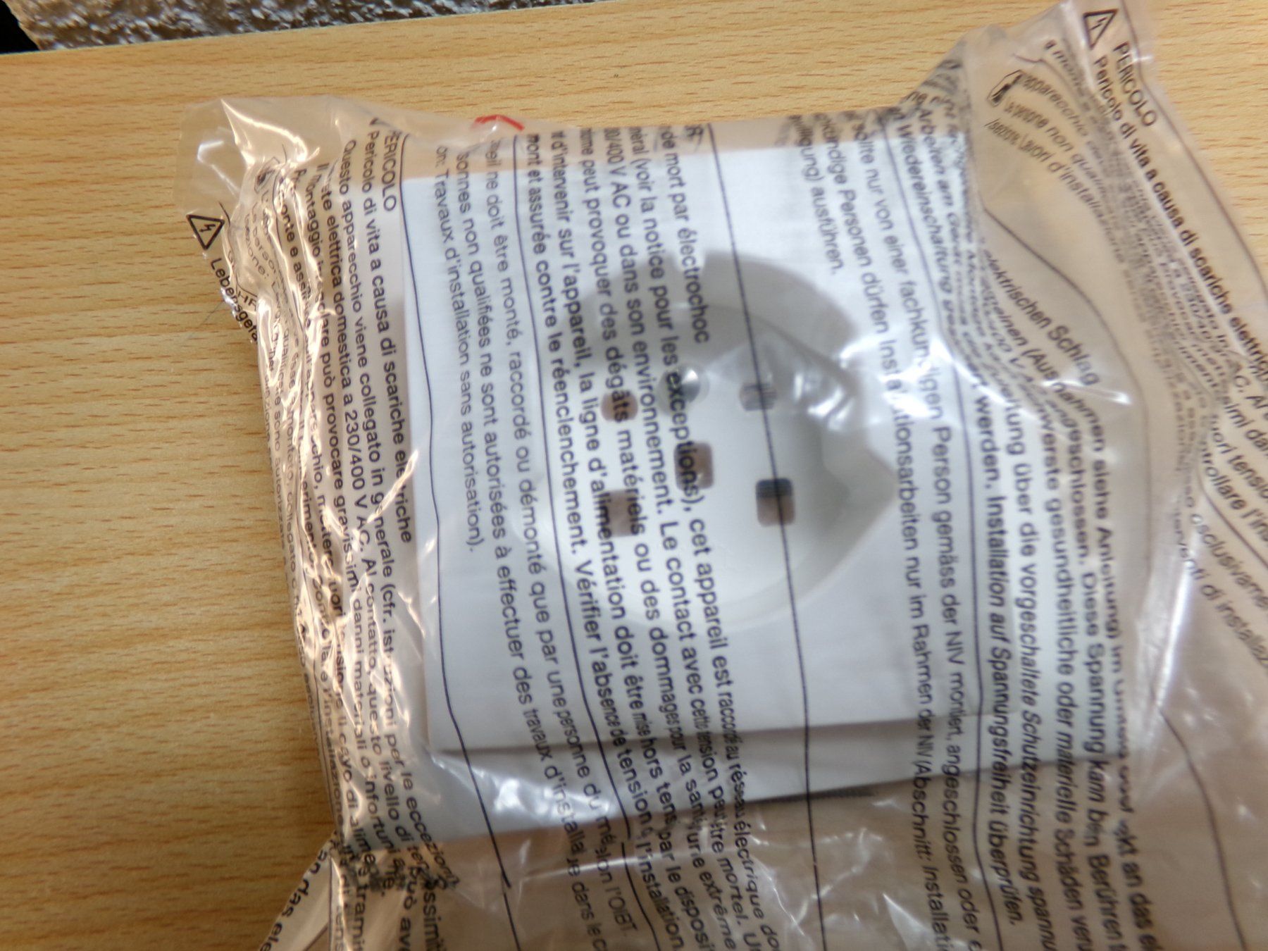 Feller Stecker: Feller Edizio Due UP Typ25 weiss – Neu (gemäss Beschreibung) aus Hombrechtikon von HGK50 3