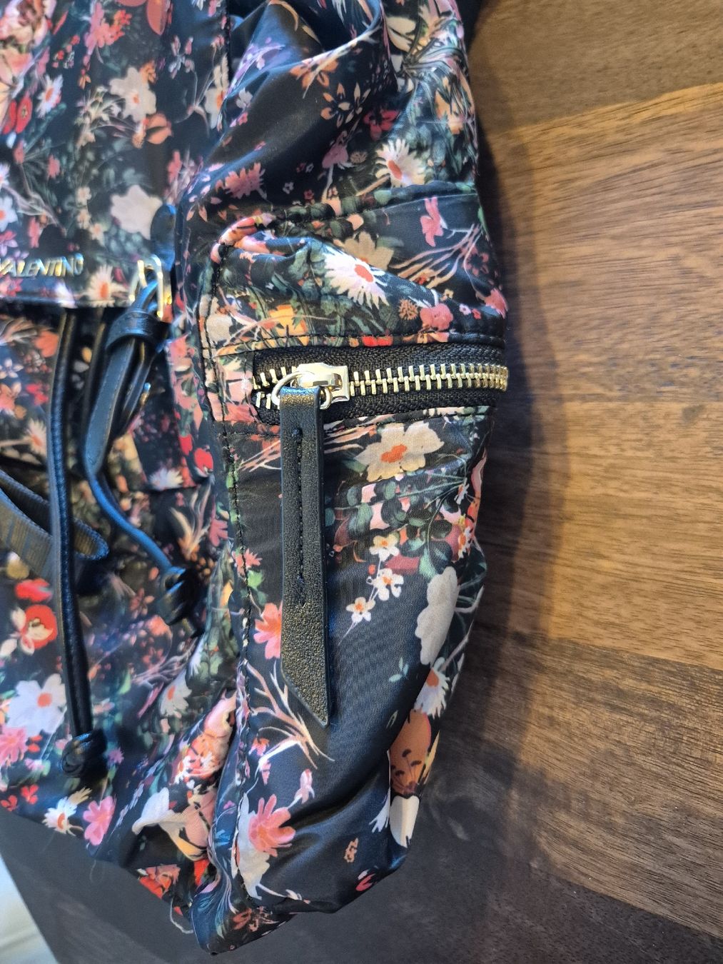 Zaini: Schöner Valentino Rucksack – Usato da Schaffhausen venduto da Nachtschwaermerin 3