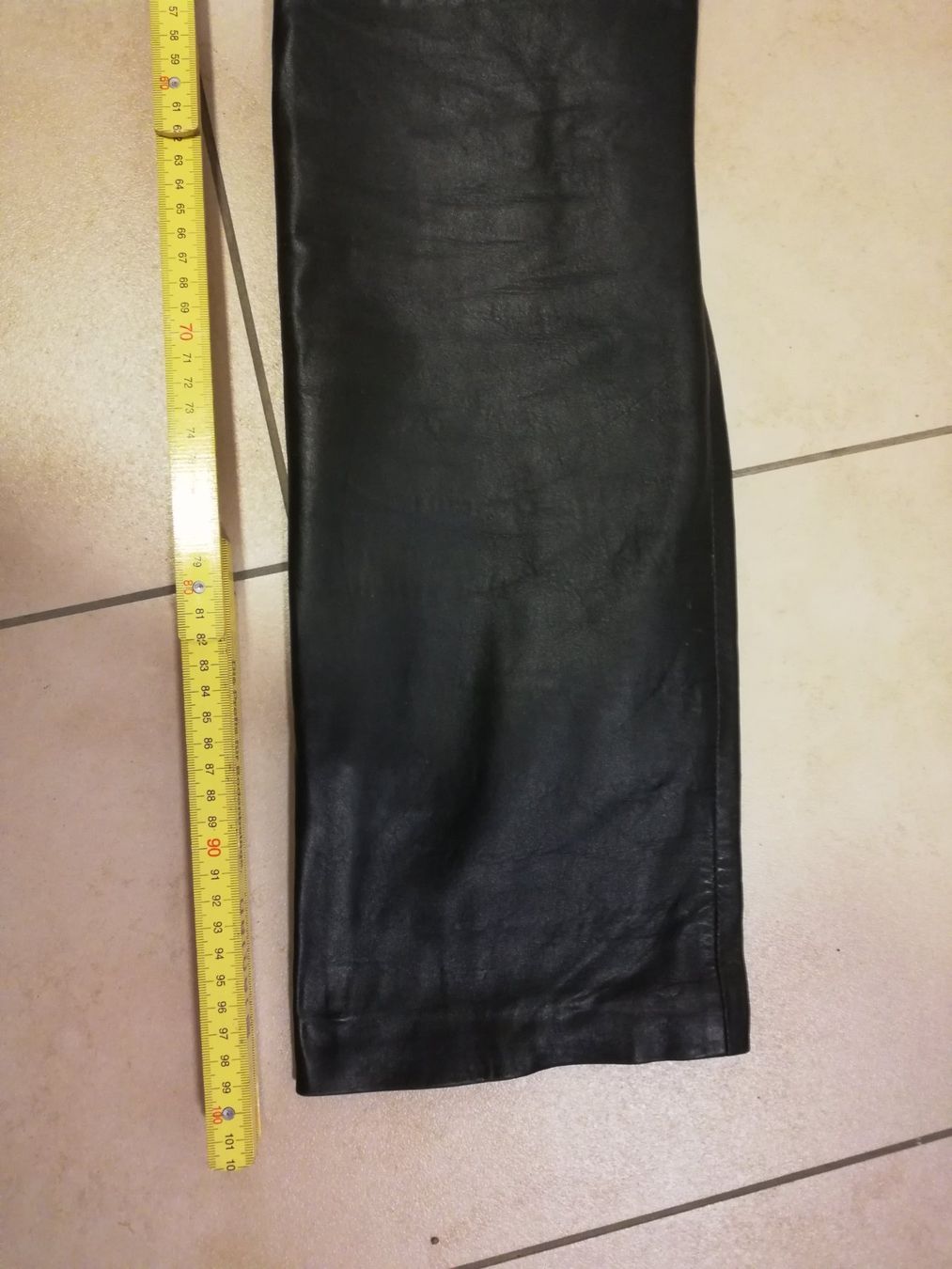 Pantaloni: Lederhose Gr. 38,  schwarz – Usato da Worb venduto da shaiba11 4