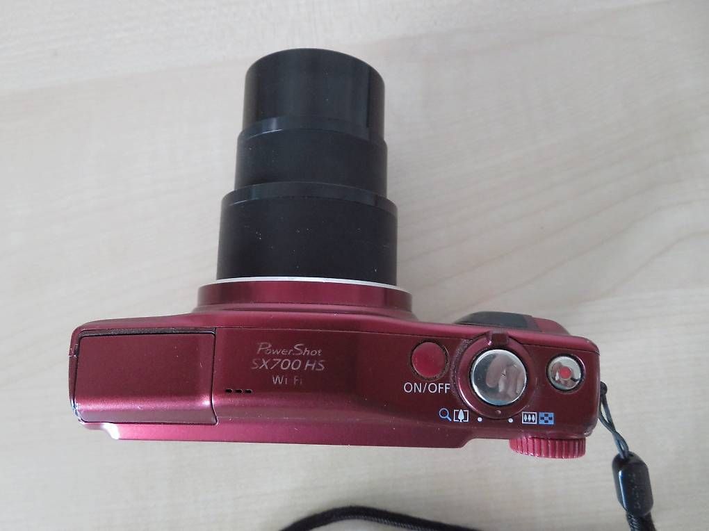 Canon Kamera: Canon Kompaktkamera SX700 HS Rot – Gebraucht aus Ortschwaben von CitrousD 2