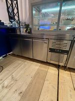 Kühl Edelstahl Buffettisch PREMIUM mit 3 Türen