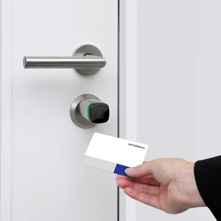 Kaba Cilindri per serratura: Digitalzylinder Kaba V4 1535LEA 60/45 – Usato da Lodrino venduto da laze