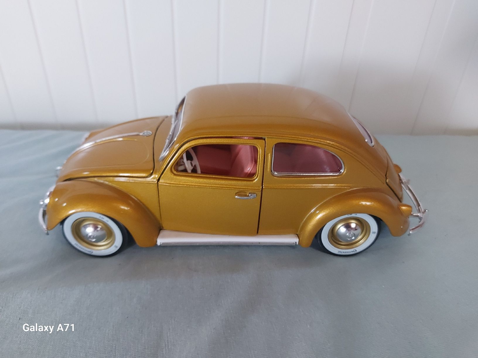 Volkswagen Modellautos: 3 VW Käfer 1:18 – Gebraucht aus Rumisberg von AaronRodgers81 3