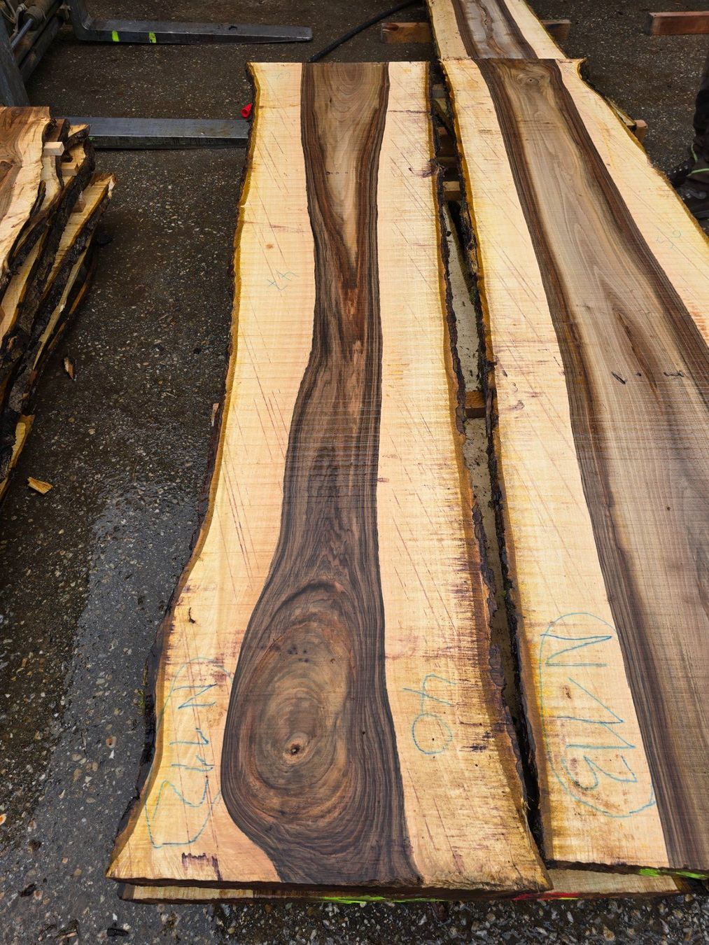 Articoli in legno: Nussbaumbretter – Usato da Ramsei venduto da Waelchris 8