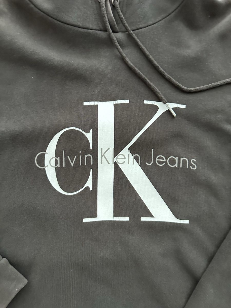 Calvin Klein Pullover & Sweatshirts: Calvin Klein Hoodie – Neu (gemäss Beschreibung) aus Winterthur von su_4assd 1