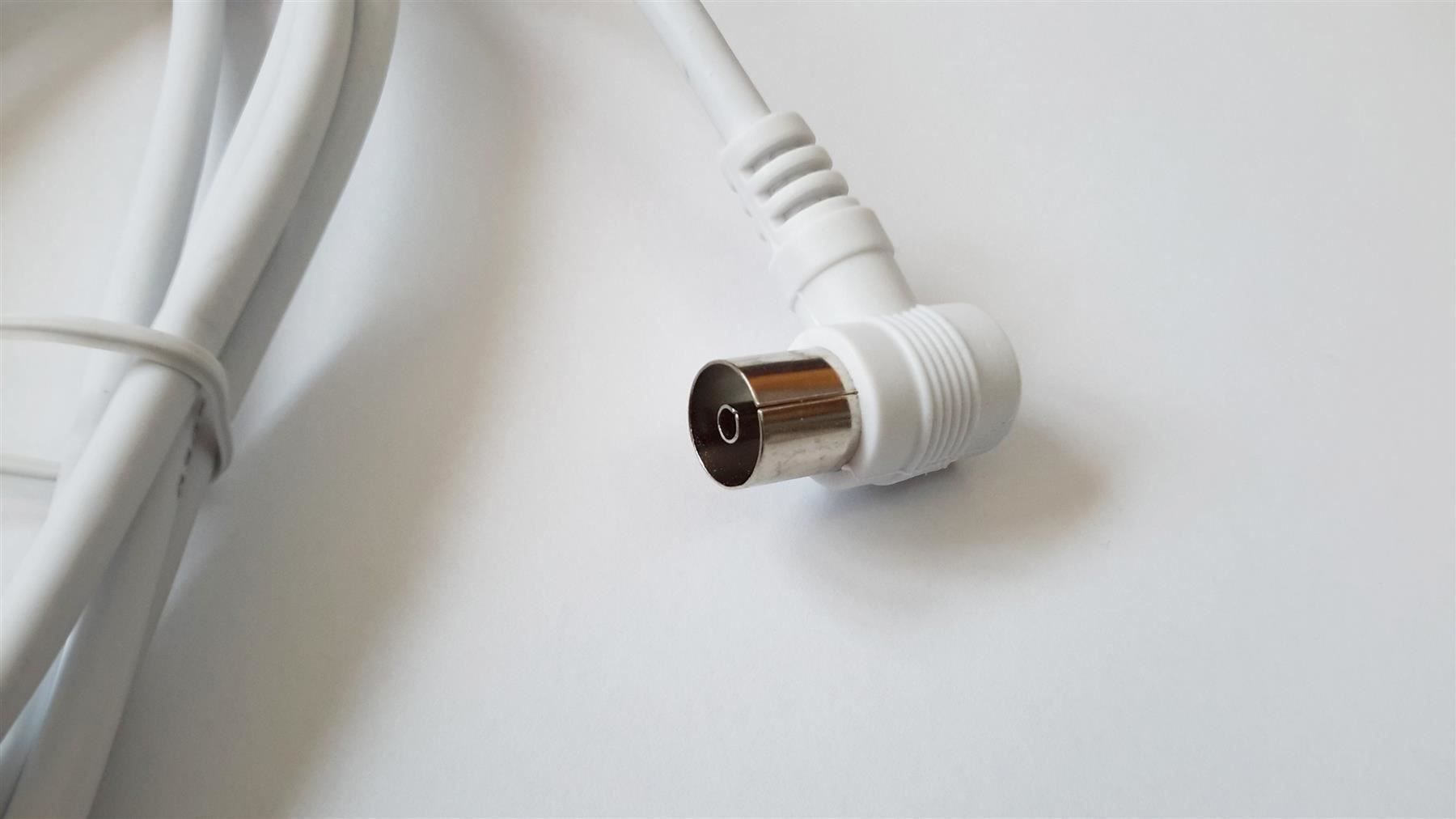 Cavi: Antennenkabel Koax Buchse/Stecker 1.5 m – Nuovo e nell'imballaggio originale da St. Gallen venduto da cointec 2