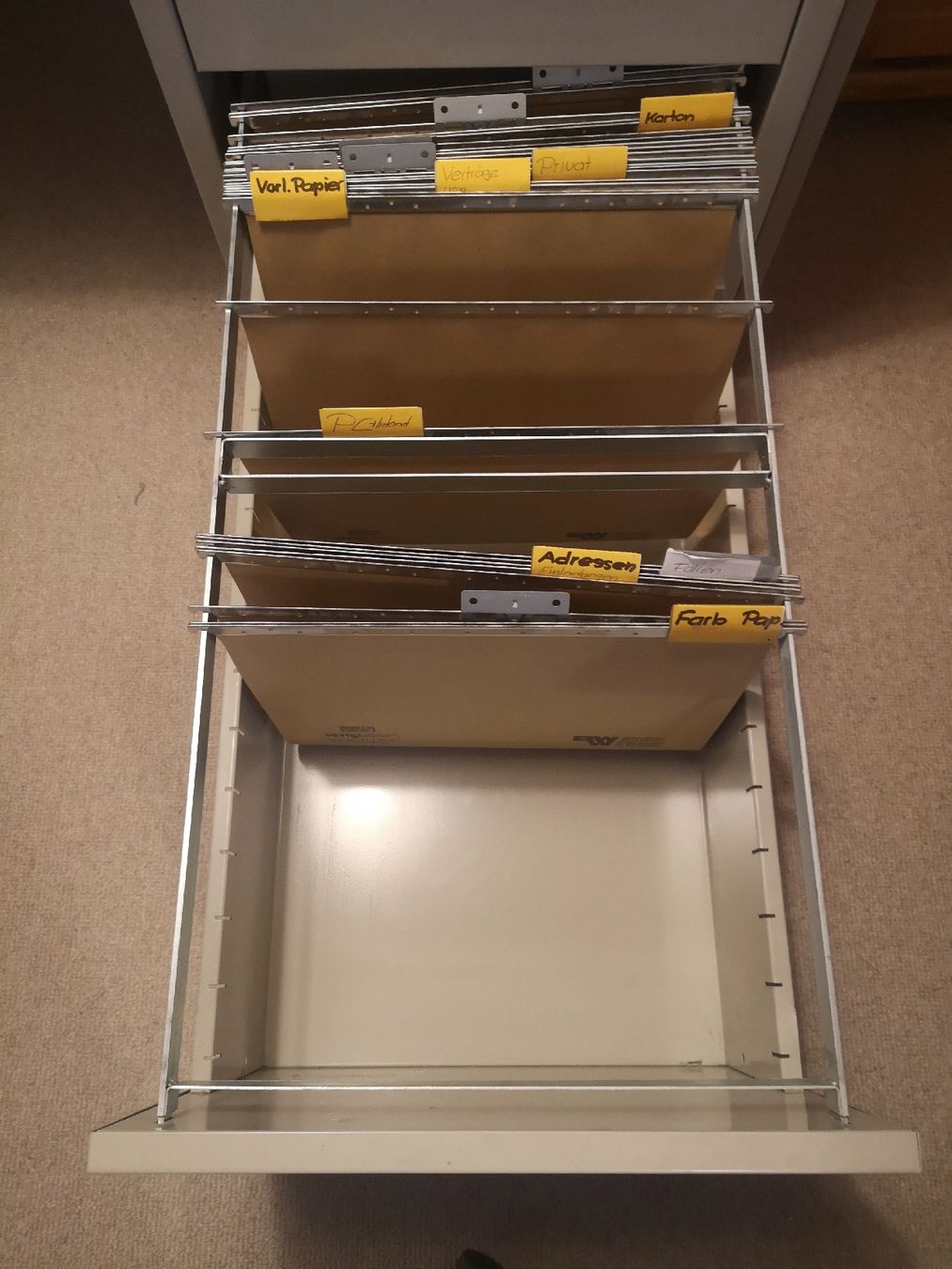 Bureaux: Bürotisch mit Rollcontainer – D'occasion à Sissach par cor_n2dt 5