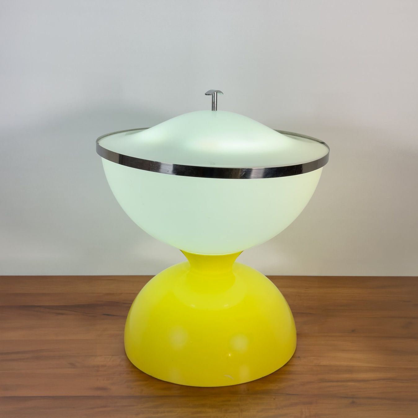 Lampen: Plexiglas Lampe Space Age – Gebraucht aus Zürich von Hedwig-steig