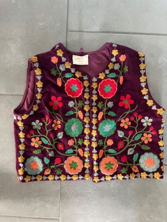 Bestickte Samtweste, One Size