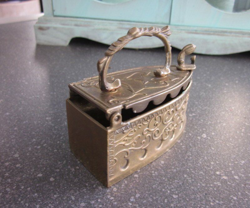 FTWDesign Hufeisen Flaschenhalter Messingoptik - Weinregal Für 3 Flaschen