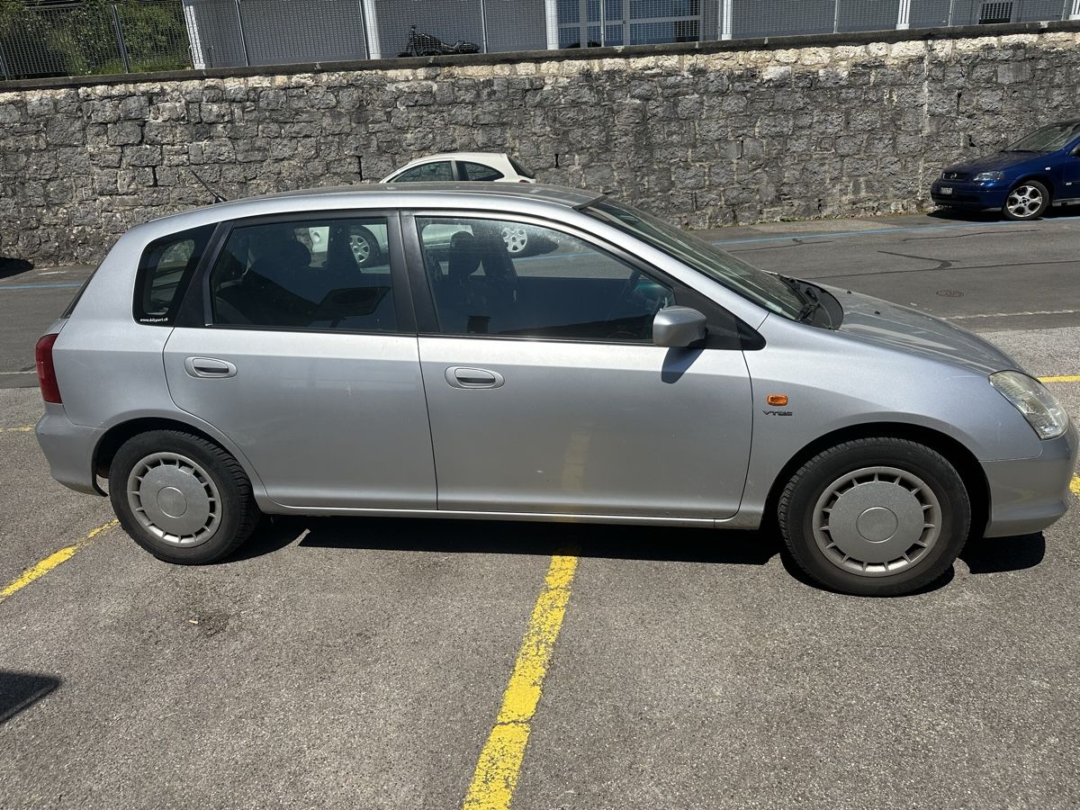 Honda Automobili: Honda Civic 1.6 2002 – Usato da La Chaux-de-Fonds venduto da dia_75tl 1