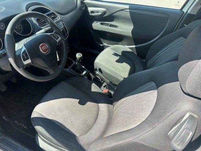 Fiat Automobili: Fiat Punto 1.2  Pop Star      MFK  07.2026 – Usato da Oberriet SG venduto da jeepv8 5