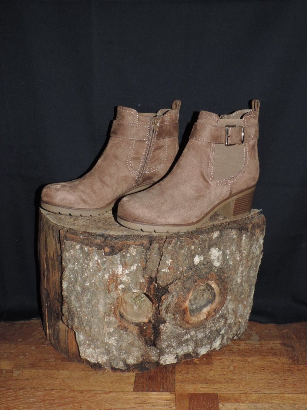 Scarpe da donna: bottines beiges effet daim – Usato da Genève venduto da Axelle333 3