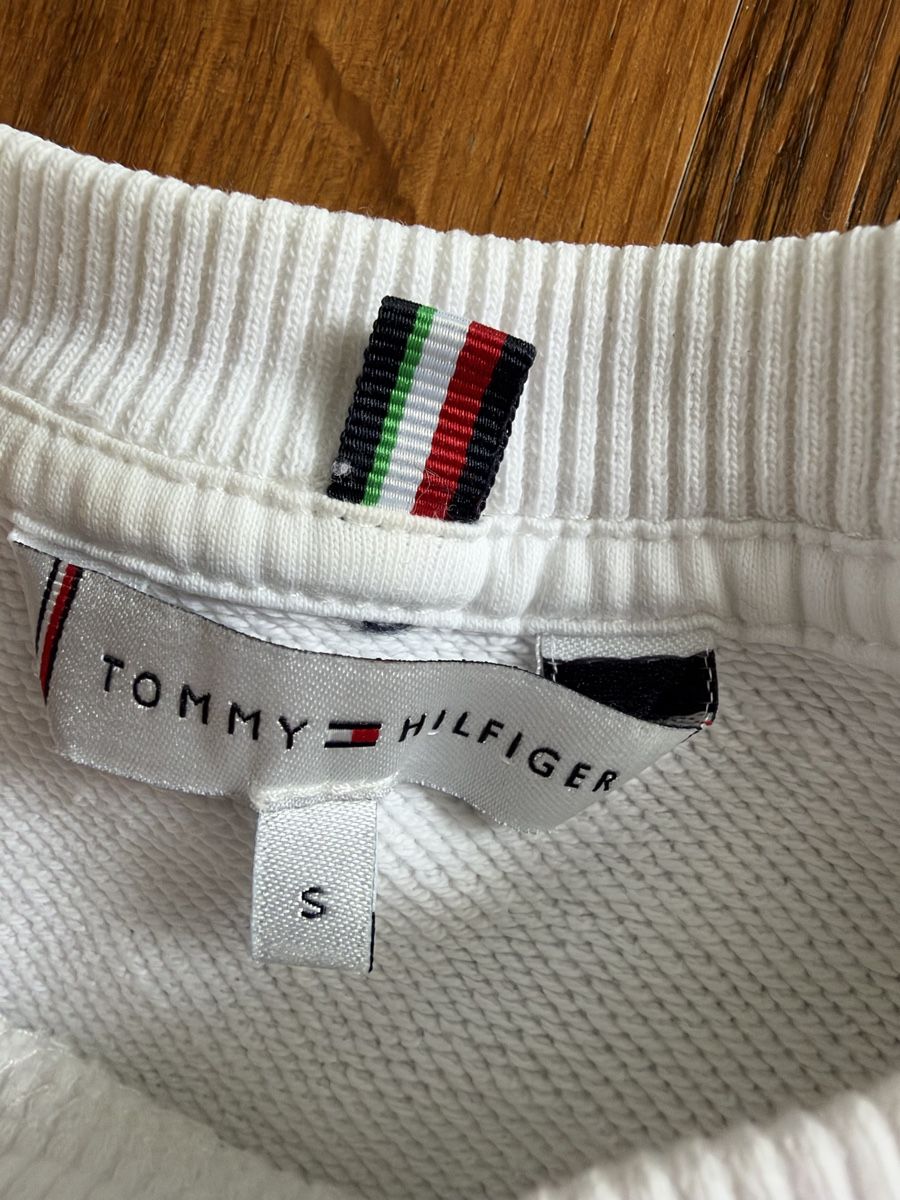 Tommy Hilfiger Pullover & Sweatshirts: Tommy Hilfiger Pullover weiss Grösse S  – Gebraucht aus Neunkirch von misach69 2