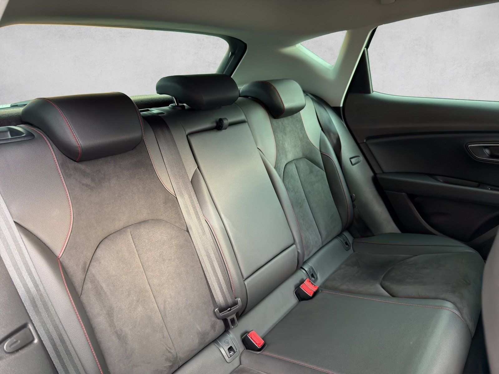 Seat Autos: SEAT Leon 2.0 TDI FR Line DSG – Gebraucht aus Hefenhofen von Gregauto 8
