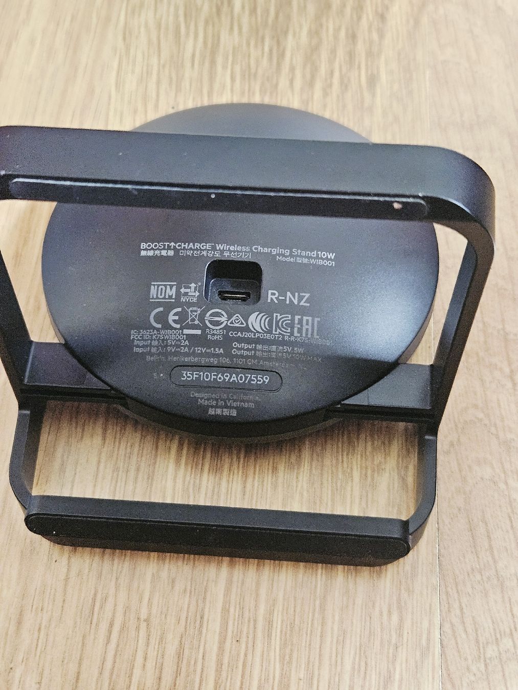 Belkin Caricabatterie: Belkin Boost Charge Wireless Charging Stand - 10W – Nuovo (secondo la descrizione) da Neftenbach venduto da Wummwila 1