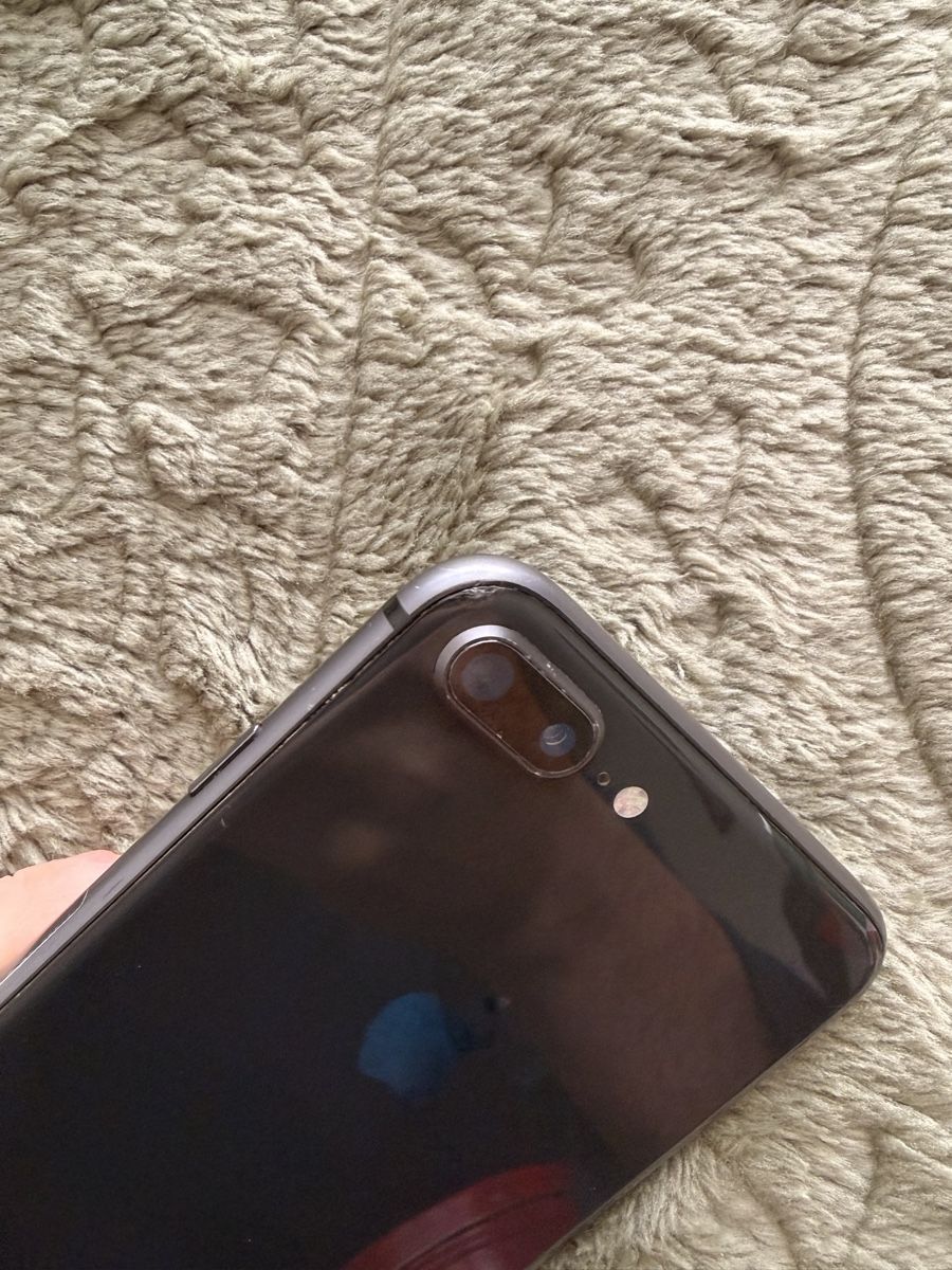Apple Telefoni cellulari / Smartphones: Iphone 8 Plus – Usato da Burgdorf venduto da ata_wk2z 2