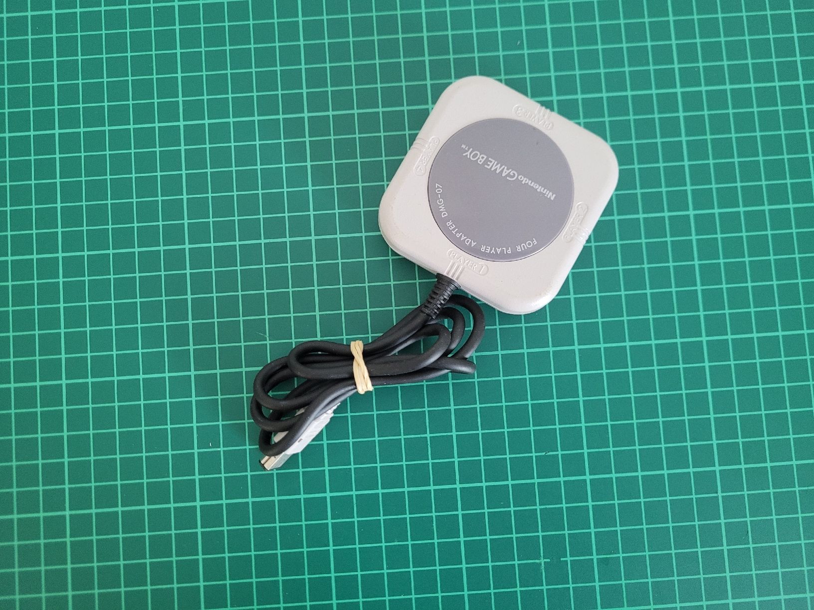 Nintendo Konsolen: Nintendo Game Boy Four Player Adapter - Tested & Working – Gebraucht aus Meyrin von Retro-GZ