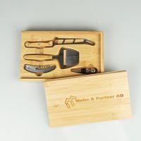 Käse und Wein Set in Holzkiste